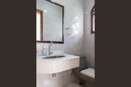 Lavabo de casa à venda com 6 quartos, 275m² em Vila Anglo Brasileira, São Paulo