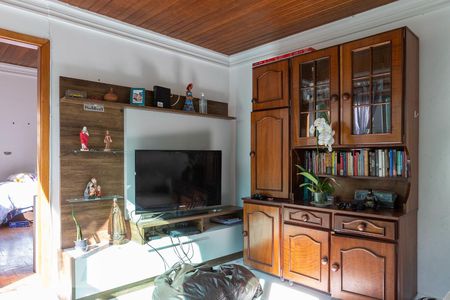 Casa à venda com 275m², 6 quartos e 4 vagasCasa 2 - Sala