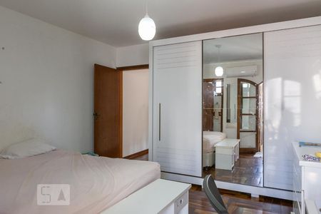 Casa à venda com 275m², 6 quartos e 4 vagasSuíte 2