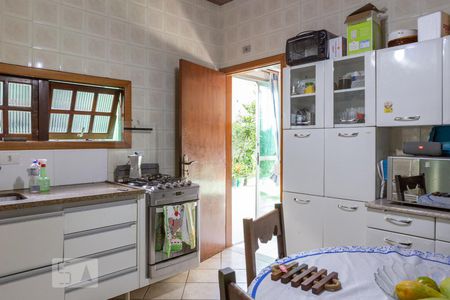 Casa à venda com 275m², 6 quartos e 4 vagasCasa 2 - Cozinha