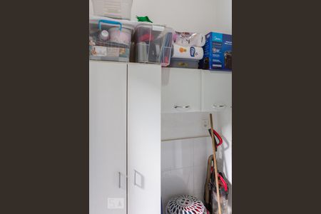 Casa à venda com 275m², 6 quartos e 4 vagasCasa 2 - Lavanderia