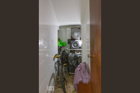 Casa à venda com 275m², 6 quartos e 4 vagasDespensa