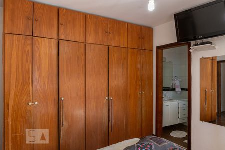 Suíte 1 de casa à venda com 6 quartos, 275m² em Vila Anglo Brasileira, São Paulo