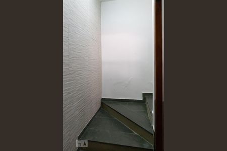 Casa à venda com 275m², 6 quartos e 4 vagasEscada externa