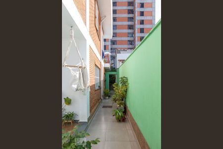 Casa à venda com 275m², 6 quartos e 4 vagasCorredor Externo