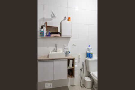 Casa à venda com 275m², 6 quartos e 4 vagasCasa 2 - Banheiro