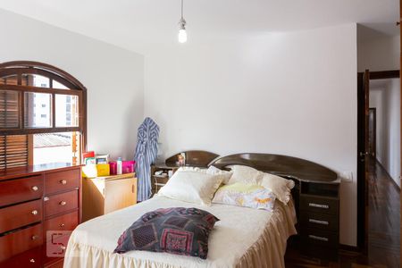 Casa à venda com 275m², 6 quartos e 4 vagasSuíte 1