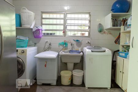 Casa à venda com 275m², 6 quartos e 4 vagasLavanderia