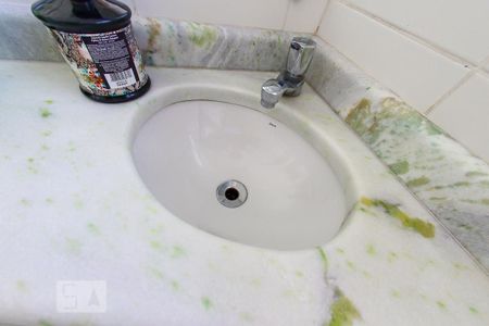 Casa à venda com 183m², 3 quartos e sem vagaBanheiro 1