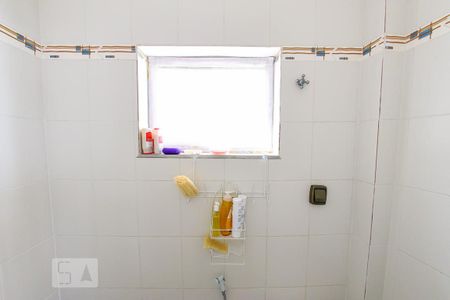 Casa à venda com 183m², 3 quartos e sem vagaBanheiro de Serviço