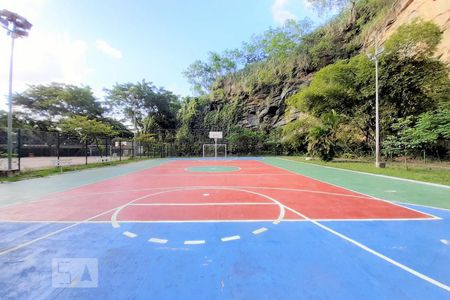 Apartamento à venda com 80m², 2 quartos e 1 vaga Apartamento à venda com 80m², 2 quartos e 1 vagaÁrea comum - Quadra