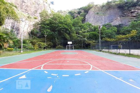 Apartamento à venda com 80m², 2 quartos e 1 vaga Apartamento à venda com 80m², 2 quartos e 1 vagaÁrea comum - Quadra