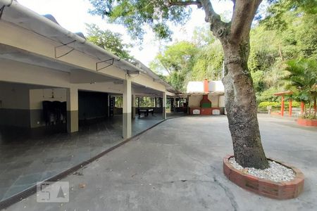 Apartamento à venda com 80m², 2 quartos e 1 vaga Apartamento à venda com 80m², 2 quartos e 1 vagaÁrea comum - Churrasqueira