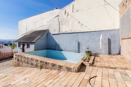 Casa à venda com 90m², 2 quartos e 1 vagaQuintal