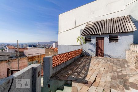 Casa à venda com 90m², 2 quartos e 1 vagaQuintal