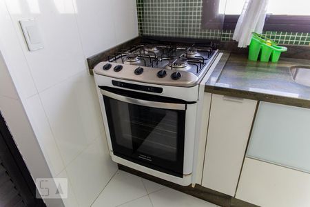 Apartamento à venda com 300m², 4 quartos e 4 vagasFogão