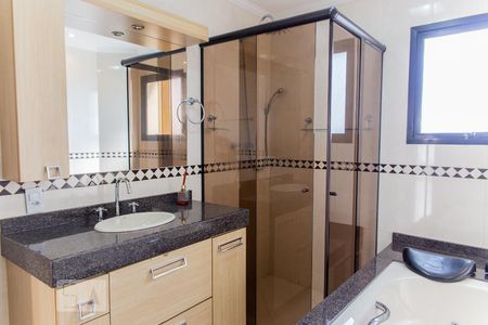 Apartamento à venda com 300m², 4 quartos e 4 vagasBanheiro da Suíte