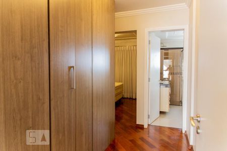 Apartamento à venda com 300m², 4 quartos e 4 vagasSuíte 3