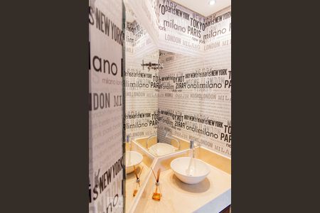 Apartamento à venda com 300m², 4 quartos e 4 vagasEspelho