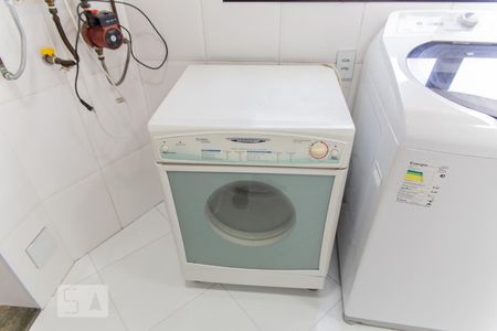 Apartamento à venda com 300m², 4 quartos e 4 vagasSecadora