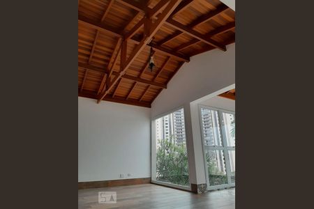 Área interna de casa para alugar com 4 quartos, 344m² em Bosque da Saúde, São Paulo