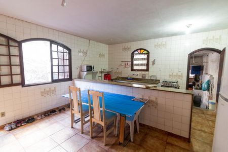 Casa à venda com 600m², 7 quartos e 2 vagasCozinha 1