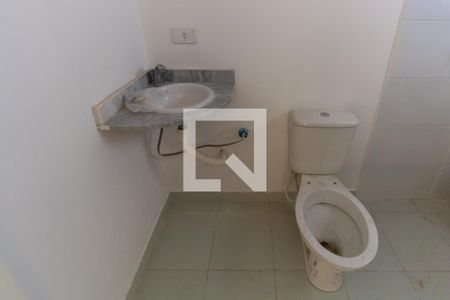 Banheiro de apartamento à venda com 1 quarto, 30m² em Sítio Pinheirinho, São Paulo