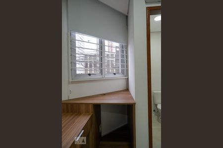 Banheiro de kitnet/studio para alugar com 1 quarto, 12m² em Bom Retiro, São Paulo