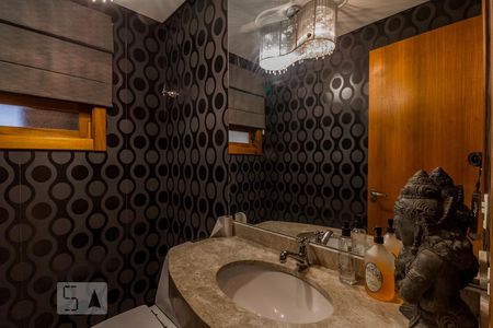 Apartamento à venda com 226m², 3 quartos e 2 vagasLavabo