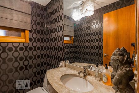 Apartamento à venda com 226m², 3 quartos e 2 vagasLavabo