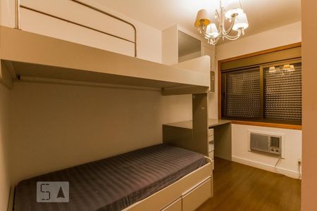 Apartamento à venda com 226m², 3 quartos e 2 vagasQuarto 2