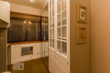 Apartamento à venda com 226m², 3 quartos e 2 vagasQuarto 2