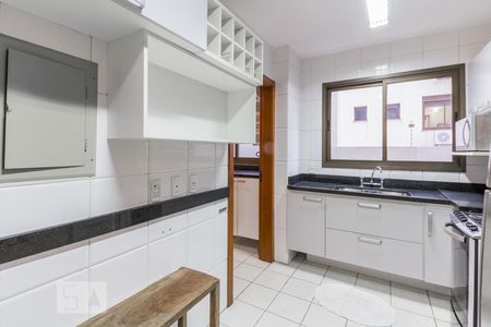 Apartamento à venda com 226m², 3 quartos e 2 vagasCozinha