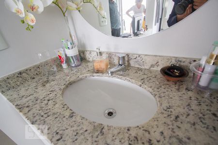 Detalhe Banheiro de kitnet/studio para alugar com 1 quarto, 35m² em Santo Amaro, São Paulo