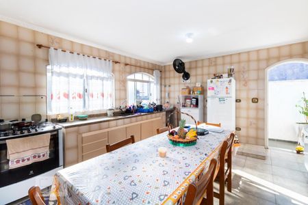 Casa à venda com 300m², 4 quartos e 6 vagasCozinha