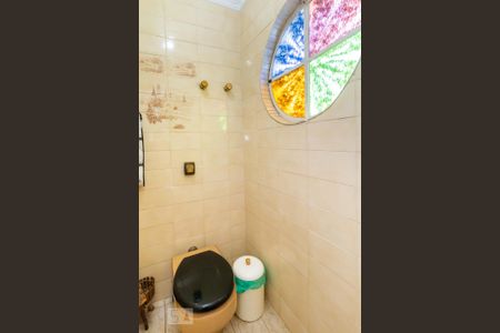 Casa à venda com 300m², 4 quartos e 6 vagasLavabo