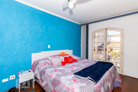 Suíte de casa à venda com 4 quartos, 300m² em Vila Medeiros, São Paulo