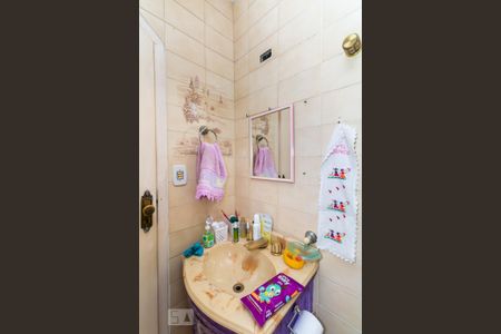 Casa à venda com 300m², 4 quartos e 6 vagasBanheiro