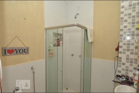Banheiro de apartamento para alugar com 2 quartos, 65m² em Copacabana, Rio de Janeiro