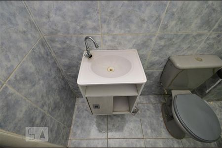Banheiro - Pia de kitnet/studio para alugar com 1 quarto, 27m² em Centro, Rio de Janeiro