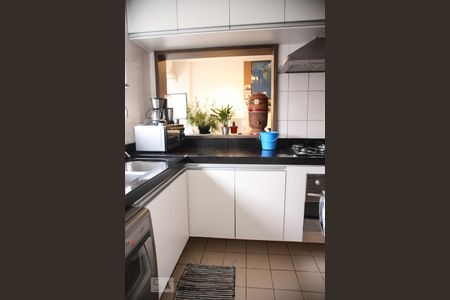 Apartamento à venda com 98m², 2 quartos e 1 vagaCozinha