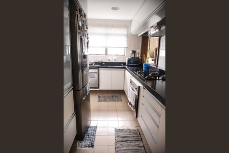 Apartamento à venda com 98m², 2 quartos e 1 vagaCozinha