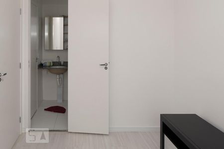 Suíte de apartamento para alugar com 2 quartos, 34m² em Vila Paulista, São Paulo
