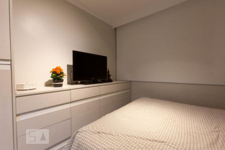 Suíte de apartamento para alugar com 2 quartos, 73m² em Vila Nova Conceição, São Paulo