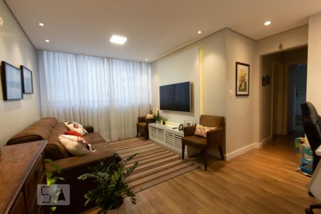 Sala de apartamento para alugar com 2 quartos, 73m² em Vila Nova Conceição, São Paulo