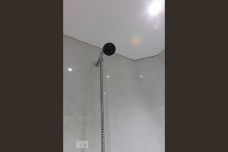 Apartamento para alugar com 73m², 2 quartos e 1 vaga Apartamento para alugar com 73m², 2 quartos e 1 vagaBanheiro social