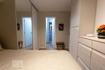 Suíte de apartamento para alugar com 2 quartos, 73m² em Vila Nova Conceição, São Paulo