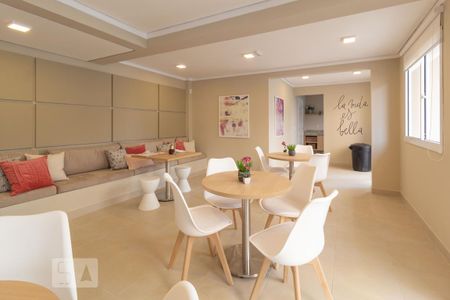 Apartamento para alugar com 37m², 1 quarto e sem vaga Apartamento para alugar com 37m², 1 quarto e sem vagaÁrea comum - Salão de festas