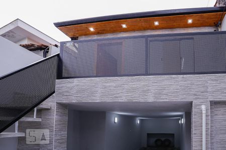 Casa para alugar com 90m², 3 quartos e 2 vagasEntrada