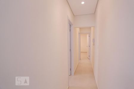 Casa para alugar com 90m², 3 quartos e 2 vagasCorredor